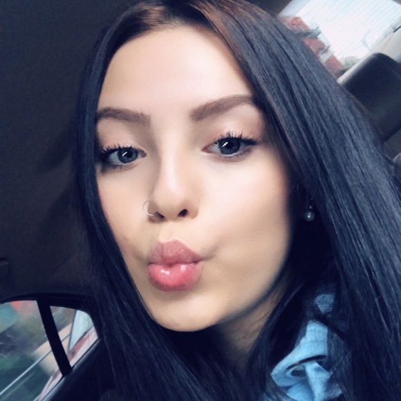 Meet your Posher, Pamela - Picture 5 of 7